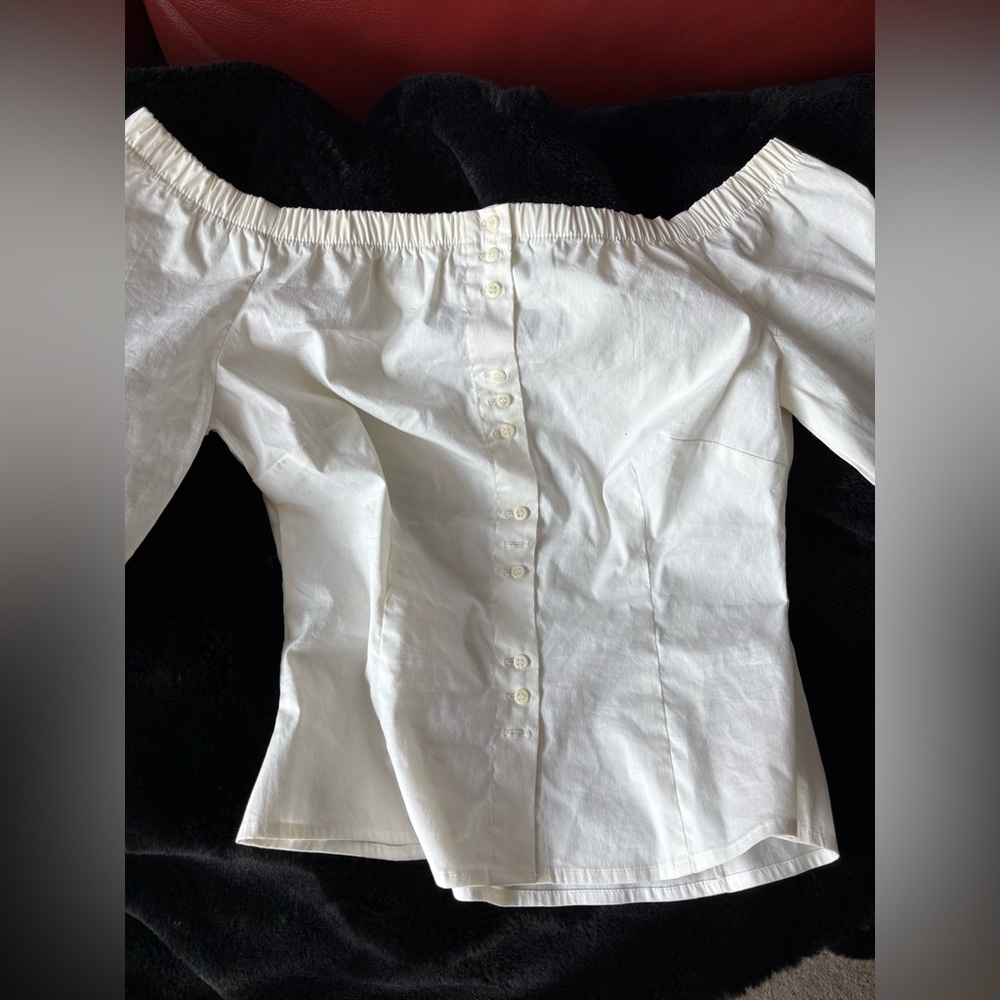 White off the shoulder y2k Button down